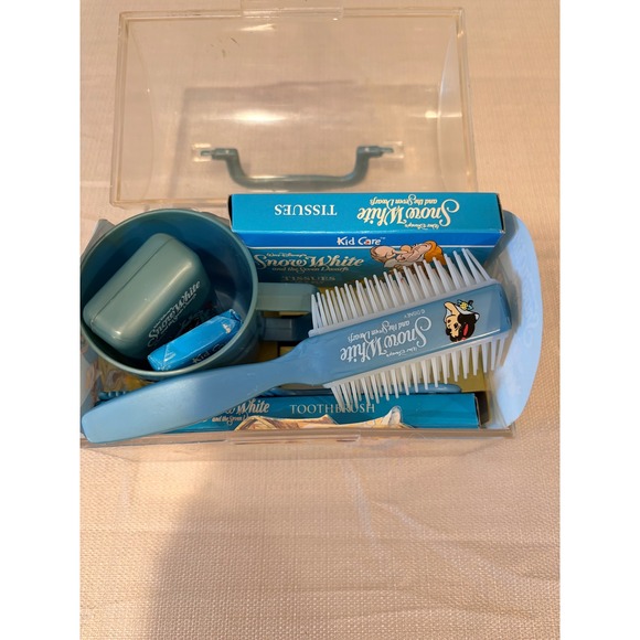 Vintage 1980s Disney Snow White Kid Care Travel Case Brush Comb Set - Picture 6 of 6